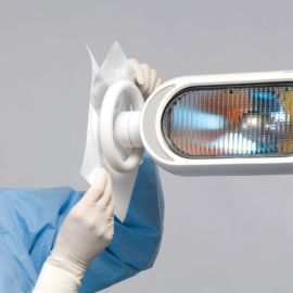 Dental professional using Omnia Transparent Adhesive Film